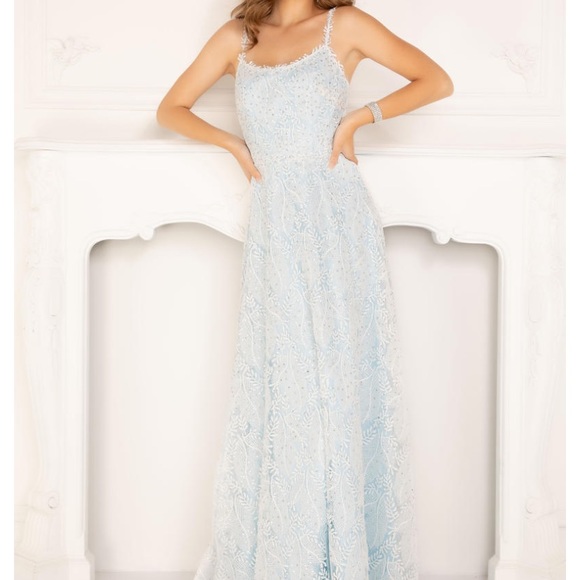 Prom Dress - Picture 1 of 7